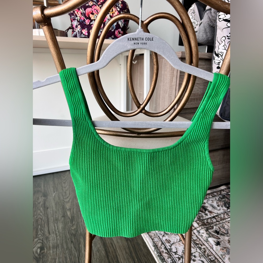 Babaton Bright Green Ribbed Crop Top - Picture 4 of 4